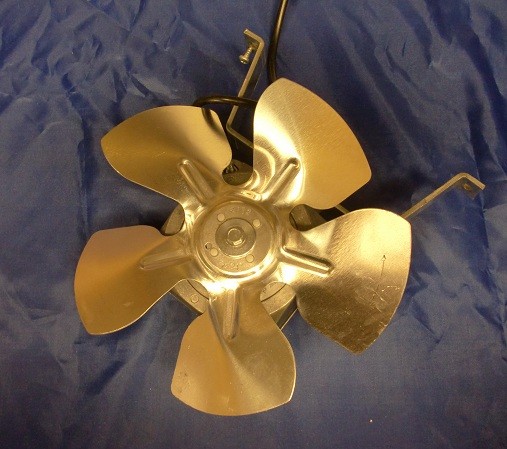 Rhino Milan 600 condenser fan